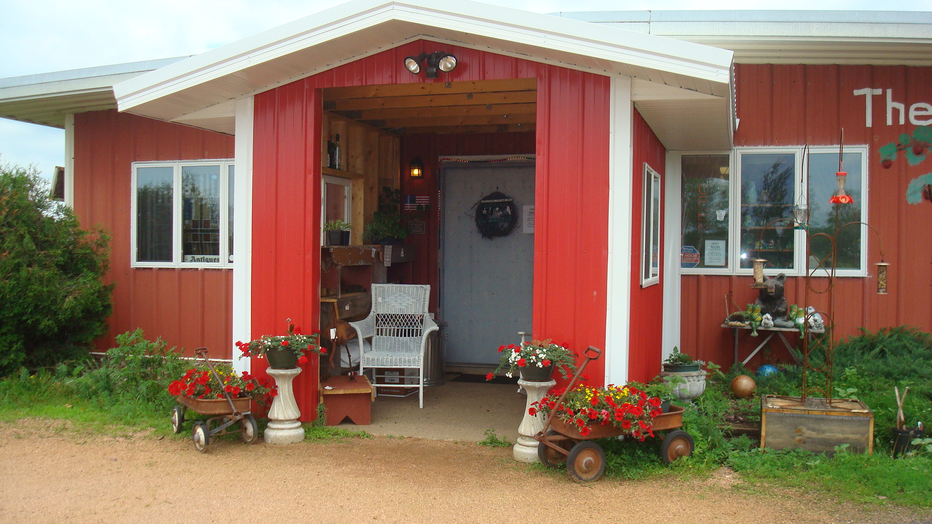 Cider Mill Antique Shop Auburndale WI